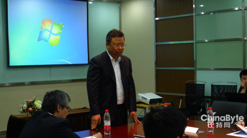 263網(wǎng)絡(luò)通信企業(yè)會(huì)議事業(yè)部總經(jīng)理杜波