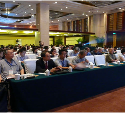 �D��2011�Ї����H��ý�wҕӍ�߷�Փ���߮a(ch��n)Ʒչʾ��(hu��)Փ���F(xi��n)��(ch��ng)